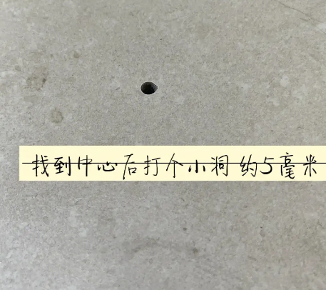 仪征瓷砖空鼓维修公司专业解答在瓷砖铺贴过程中，如果砂料搅拌不均匀，将会带来以下问题